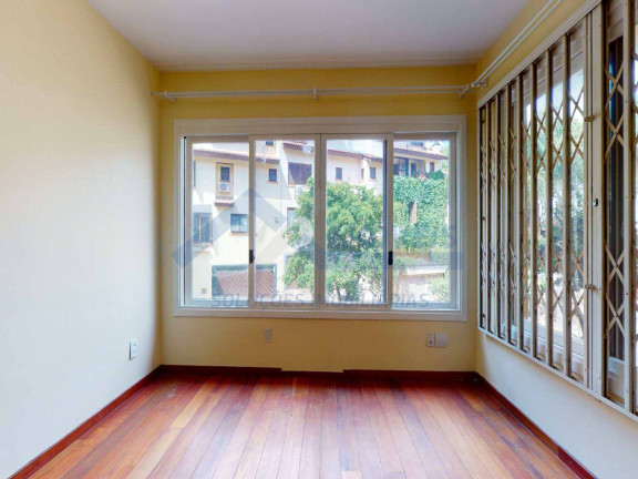 Imagem Sobrado com 4 Quartos à Venda, 222 m² em Boa Vista - Porto Alegre