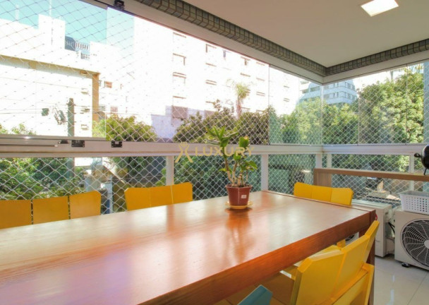 Imagem Imóvel com 3 Quartos à Venda, 87 m² em Funcionários - Belo Horizonte Imagem Imóvel com 3 Quartos à Venda, 87 m² em Funcionários - Belo Horizonte