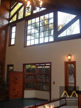 Casa com 4 Quartos para Alugar, 353 m² em Alphaville - Santana De Parnaíba