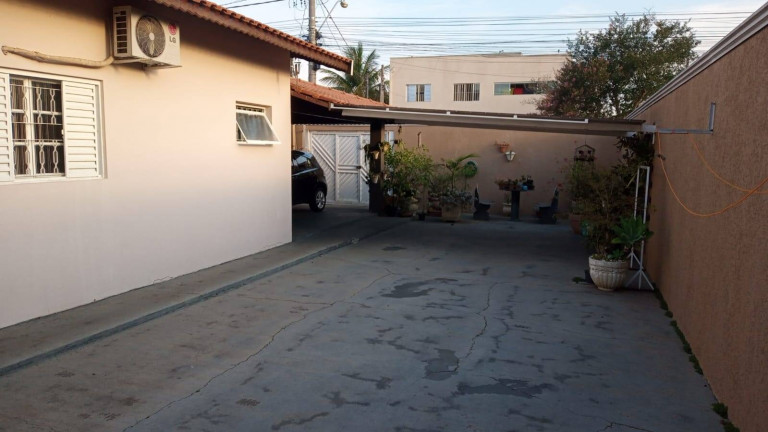Imagem Casa com 3 Quartos à Venda, 142 m² em Centro - Boituva