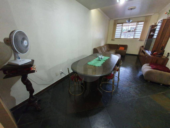 Imagem Casa com 3 Quartos à Venda, 216 m² em Paraíso - Belo Horizonte