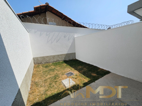 Imagem Casa com 2 Quartos à Venda, 110 m² em São João Batista (venda Nova) - Belo Horizonte
