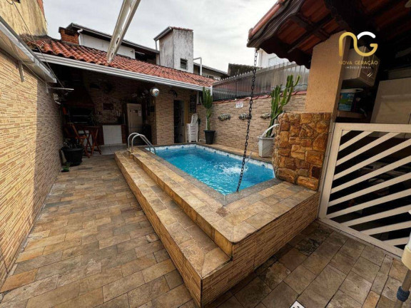 Casa com 3 Quartos à Venda, 160 m² em Tupi - Praia Grande