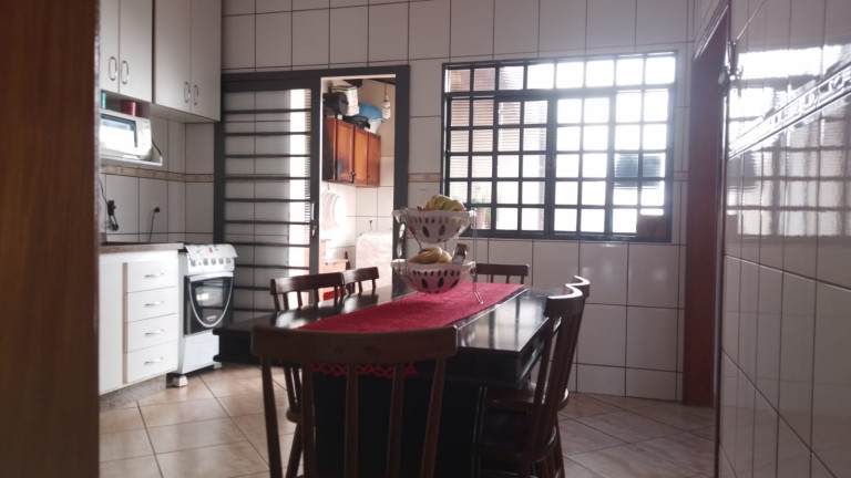 Casa com 2 Quartos à Venda,  em Altos De Sumaré - Sumaré