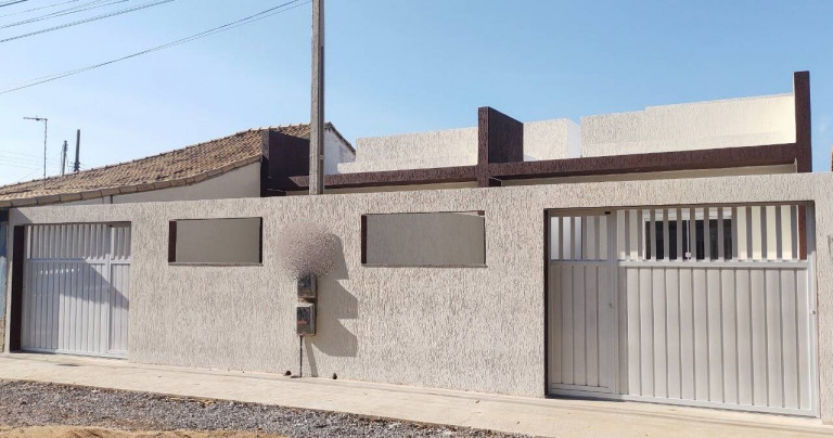 Casa com 2 Quartos à Venda, 180 m² em Jardim Arco íris - São Pedro Da Aldeia
