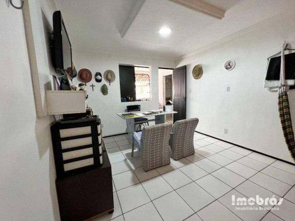 Imagem Casa com 5 Quartos à Venda, 230 m² em Guararapes - Fortaleza Imagem Casa com 5 Quartos à Venda, 230 m² em Guararapes - Fortaleza