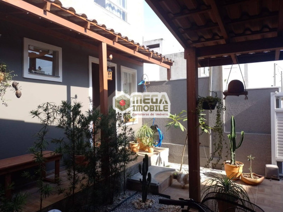 Imagem Casa à Venda, 125 m² em Florianópolis Imagem Casa à Venda, 125 m² em Florianópolis