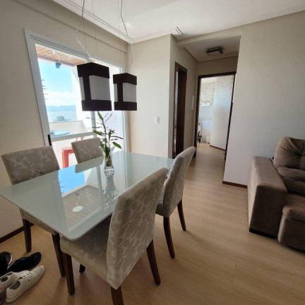 Apartamento com 2 Quartos à Venda, 68 m² em Barreiros - São José