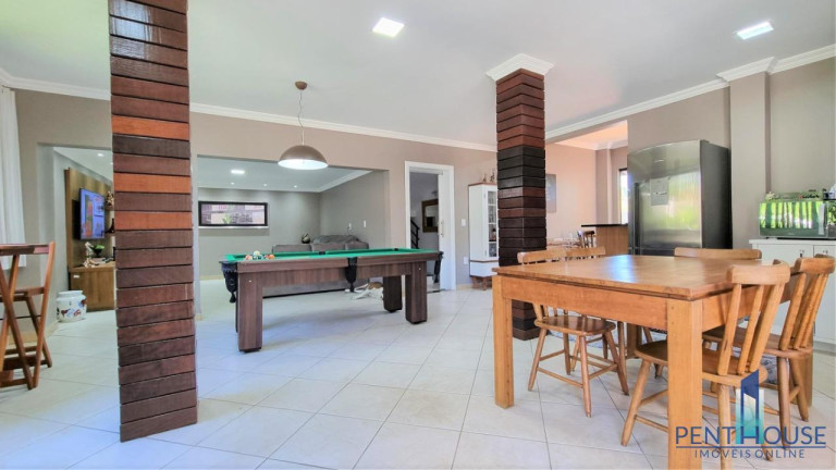 Imagem Casa com 4 Quartos à Venda, 380 m² em Ariribá - Balneário Camboriú Imagem Casa com 4 Quartos à Venda, 380 m² em Ariribá - Balneário Camboriú