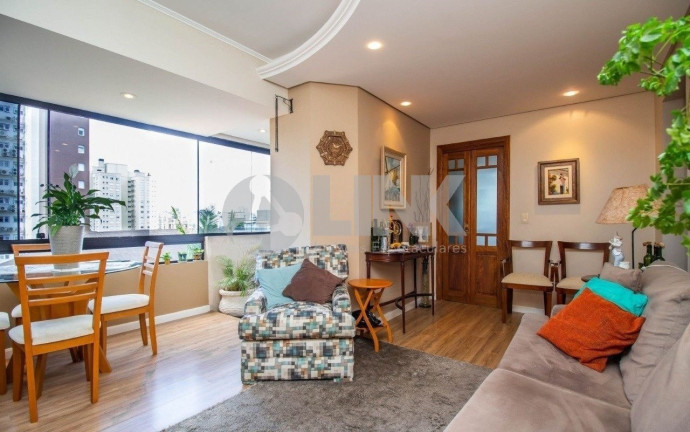 Apartamento com 2 Quartos à Venda, 66 m² em Auxiliadora - Porto Alegre