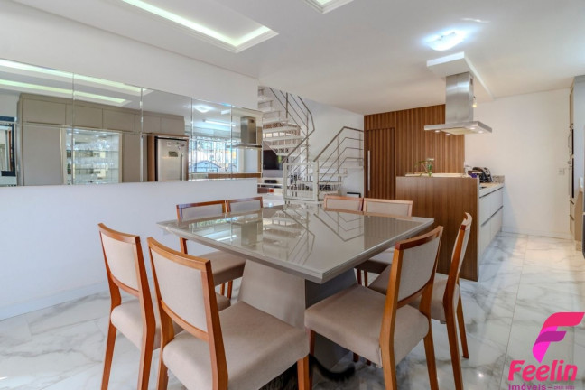 Imagem Casa de Condomínio com 3 Quartos à Venda, 199 m² em São João Do Rio Vermelho - Florianópolis
