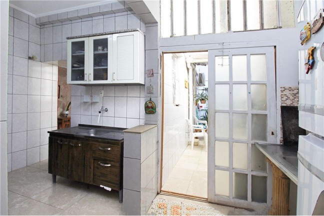 Imagem Imóvel com 2 Quartos à Venda,  em Petrópolis - Porto Alegre