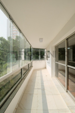 Imagem Imóvel com 3 Quartos à Venda, 215 m² em Campo Belo - São Paulo