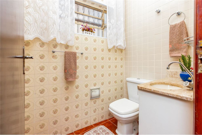 Imagem Casa com 4 Quartos à Venda, em Vila Monumento - São Paulo Imagem Casa com 4 Quartos à Venda, em Vila Monumento - São Paulo