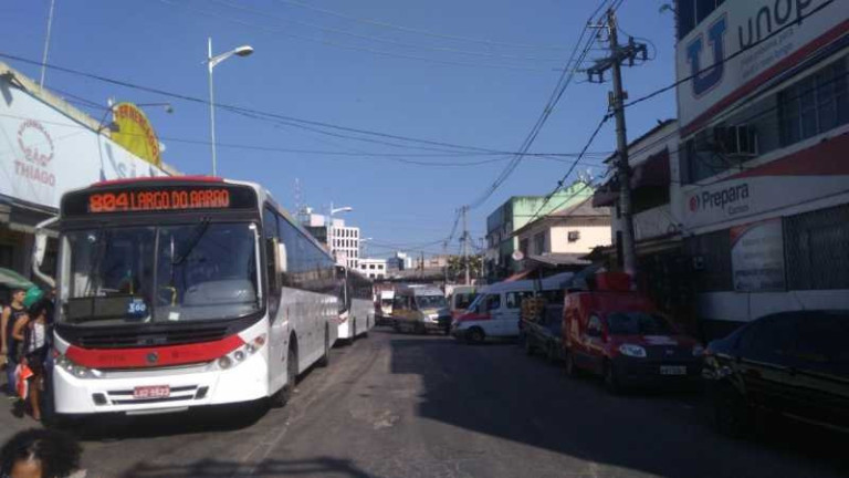 Imagem Imóvel para Alugar, 405 m² em Campo Grande - Rio De Janeiro