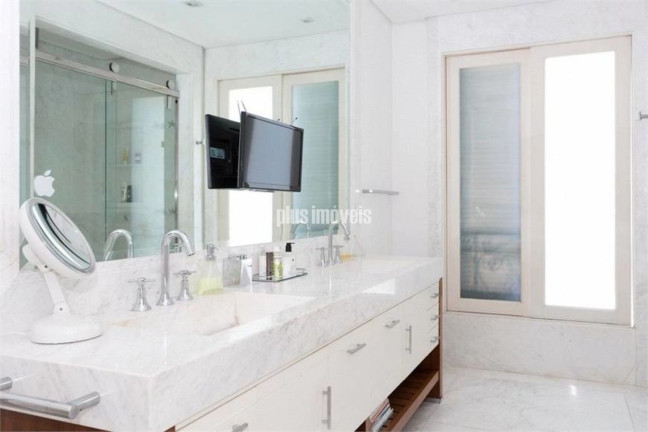 Imagem Casa com 4 Quartos à Venda, 713 m² em Jardim Paulista - São Paulo Imagem Casa com 4 Quartos à Venda, 713 m² em Jardim Paulista - São Paulo