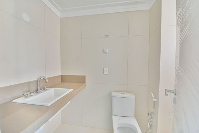 Imagem Apartamento com 4 Quartos à Venda, 257 m² em Bela Vista - Porto Alegre