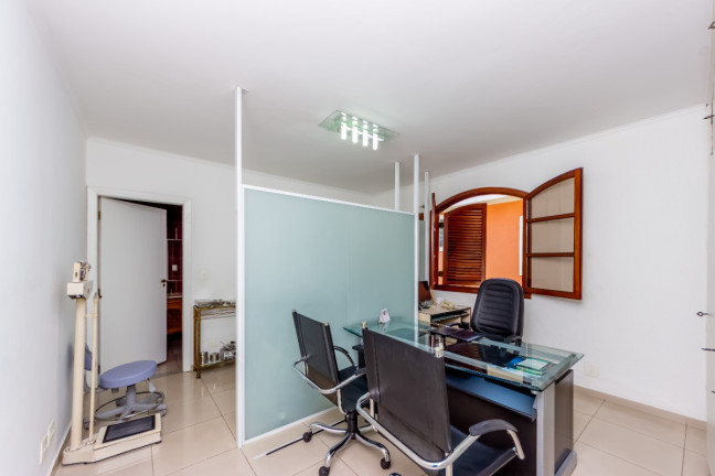 Imagem Casa com 5 Quartos à Venda, 261 m² em Saúde - São Paulo
