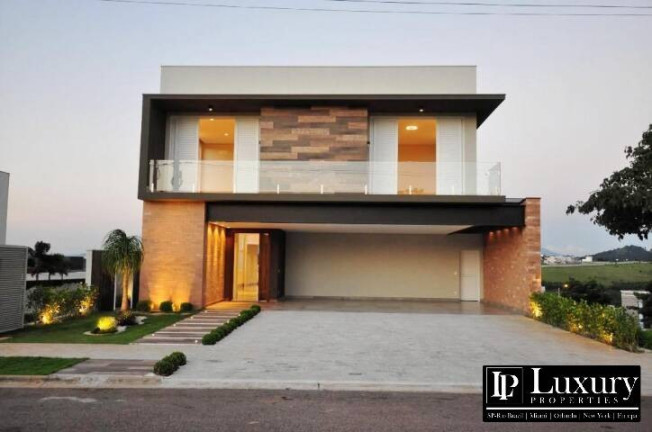 Imagem Casa de Condomínio com 4 Quartos à Venda, 377 m² em Bragança Paulista