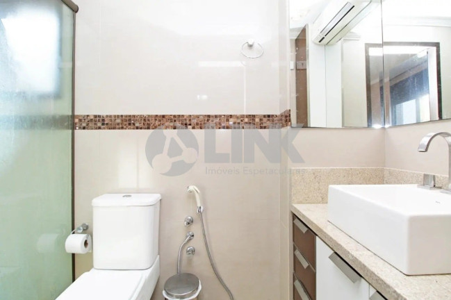 Imagem Apartamento com 3 Quartos à Venda, 94 m² em Cristo Redentor - Porto Alegre Imagem Apartamento com 3 Quartos à Venda, 94 m² em Cristo Redentor - Porto Alegre