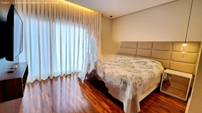Imagem Casa de Condomínio com 5 Quartos à Venda, 407 m² em Alphaville - Santana De Parnaíba Imagem Casa de Condomínio com 5 Quartos à Venda, 407 m² em Alphaville - Santana De Parnaíba