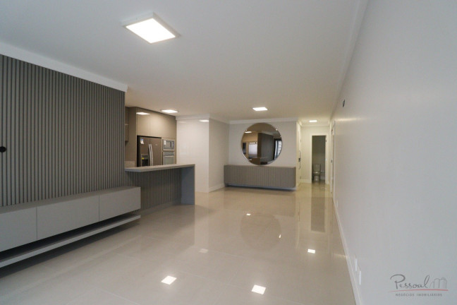 Imagem Apartamento com 3 Quartos à Venda, 287 m² em Centro - Florianópolis Imagem Apartamento com 3 Quartos à Venda, 287 m² em Centro - Florianópolis