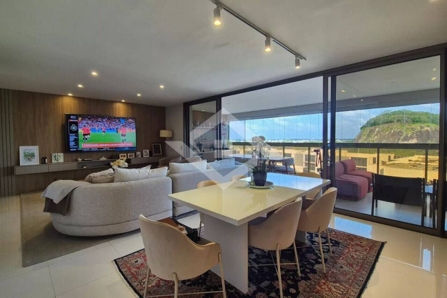 Imagem Apartamento com 5 Quartos à Venda, 217 m² em Barra Da Tijuca - Rio De Janeiro