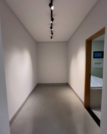 Imagem Casa com 4 Quartos à Venda, 196 m² em Moinho Dos Ventos - Goiania Imagem Casa com 4 Quartos à Venda, 196 m² em Moinho Dos Ventos - Goiania