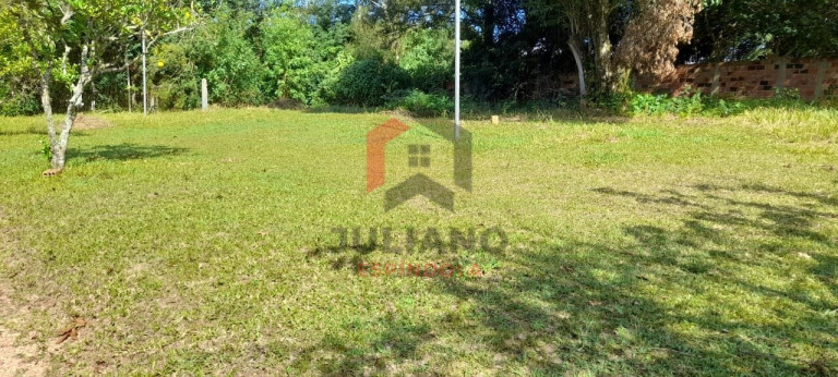 Imagem Imóvel com 3 Quartos à Venda, 2.460 m² em Restinga - Porto Alegre
