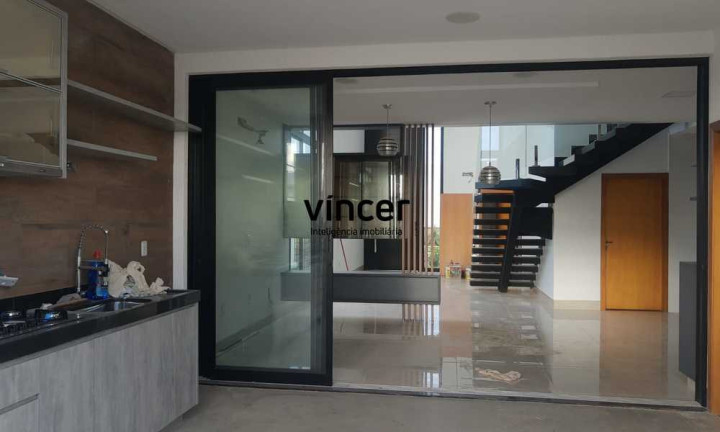Imagem Casa com 3 Quartos à Venda, 222 m² em Senador Canedo
