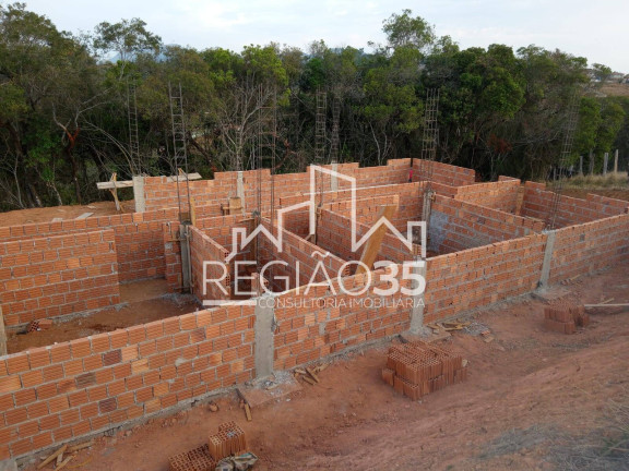 Casa com 4 Quartos à Venda, 1.000 m² em Laranjeiras De Caldas - Caldas