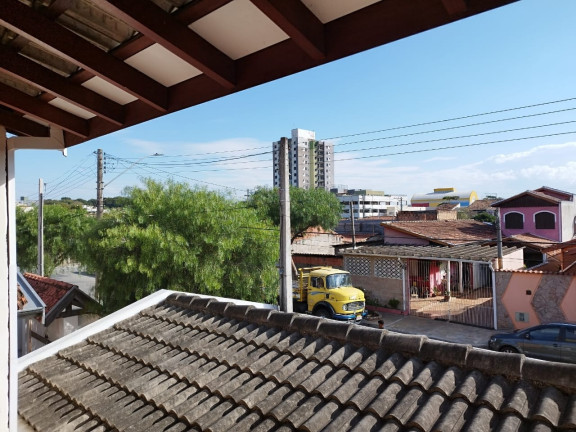 Imagem Sobrado com 3 Quartos à Venda, 215 m² em Alto Do Cardoso - Pindamonhangaba
