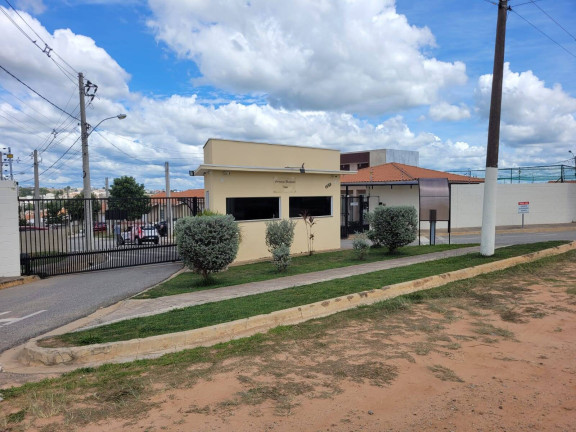 Casa de Condomínio com 2 Quartos à Venda,  em Jardim Alpes De Sorocaba - Sorocaba