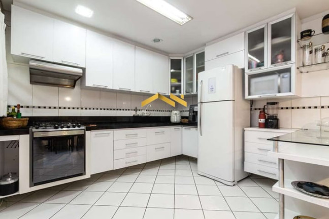Imagem Casa com 3 Quartos à Venda, 230 m² em Parque São Domingos - São Paulo