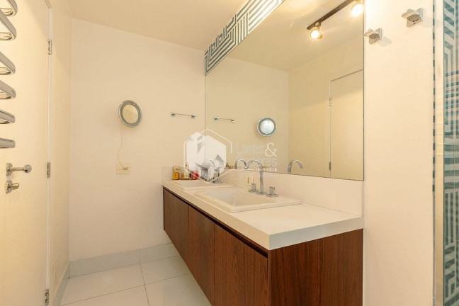 Imagem Apartamento com 2 Quartos à Venda, 126 m² em Jardim Europa - São Paulo
