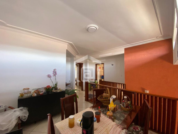 Imagem Sobrado com 3 Quartos à Venda, 250 m² em Jardim Das Azaléias - Poços De Caldas Imagem Sobrado com 3 Quartos à Venda, 250 m² em Jardim Das Azaléias - Poços De Caldas
