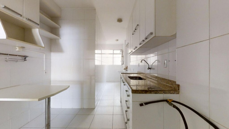 Imagem Imóvel com 3 Quartos à Venda, 98 m² em Copacabana - Rio De Janeiro Imagem Imóvel com 3 Quartos à Venda, 98 m² em Copacabana - Rio De Janeiro
