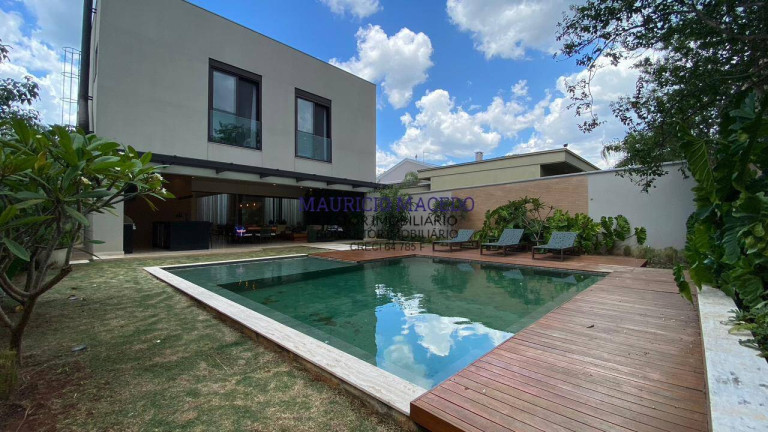 Imagem Casa com 4 Quartos à Venda, 892 m² em Alphaville Residencial Um - Barueri Imagem Casa com 4 Quartos à Venda, 892 m² em Alphaville Residencial Um - Barueri