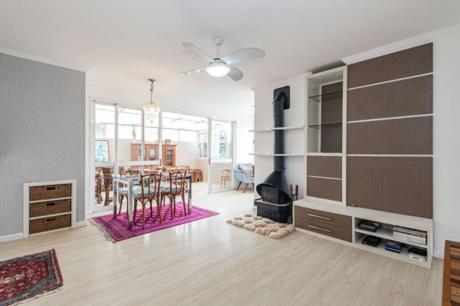 Imagem Imóvel com 2 Quartos à Venda, 98 m² em Bela Vista - Porto Alegre Imagem Imóvel com 2 Quartos à Venda, 98 m² em Bela Vista - Porto Alegre