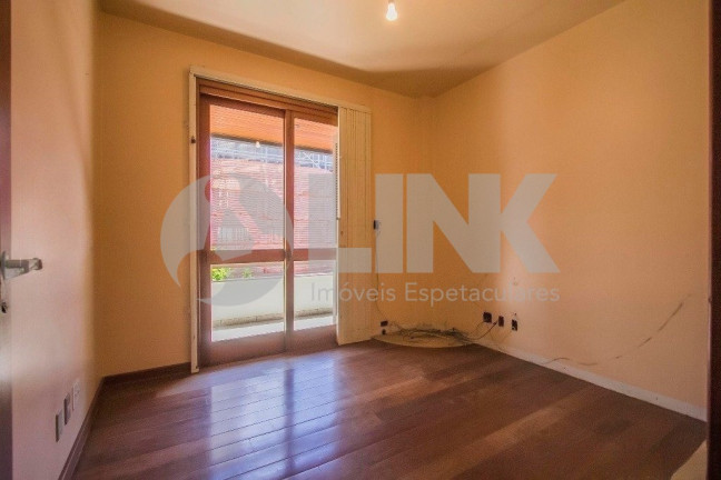 Imagem Apartamento com 3 Quartos à Venda, 190 m² em Petrópolis - Porto Alegre