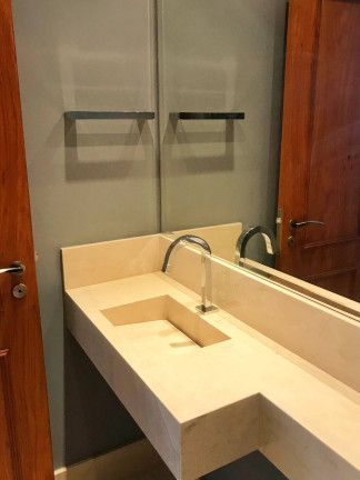Imagem Imóvel com 3 Quartos à Venda,  em Independência - Porto Alegre