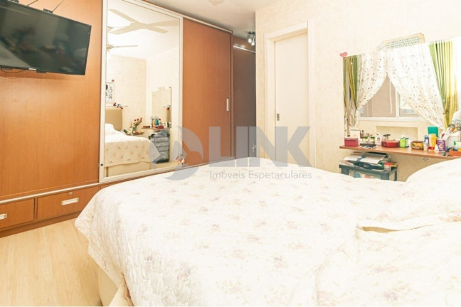 Imagem Apartamento com 2 Quartos à Venda, 84 m² em Passo Da Areia - Porto Alegre Imagem Apartamento com 2 Quartos à Venda, 84 m² em Passo Da Areia - Porto Alegre