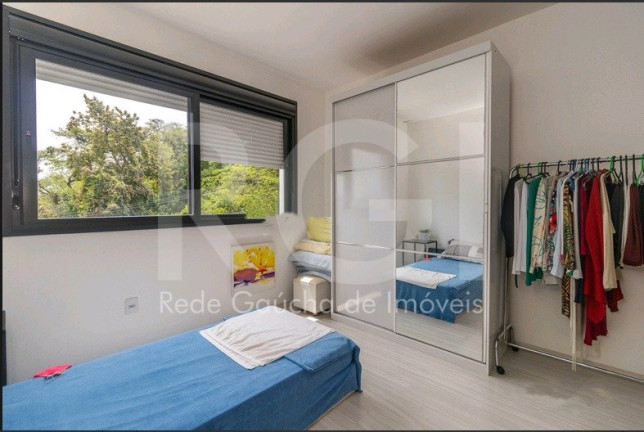 Imagem Casa com 5 Quartos à Venda, 299 m² em Menino Deus - Porto Alegre Imagem Casa com 5 Quartos à Venda, 299 m² em Menino Deus - Porto Alegre
