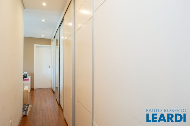 Imagem Apartamento com 4 Quartos à Venda, 235 m² em Aclimação - São Paulo Imagem Apartamento com 4 Quartos à Venda, 235 m² em Aclimação - São Paulo