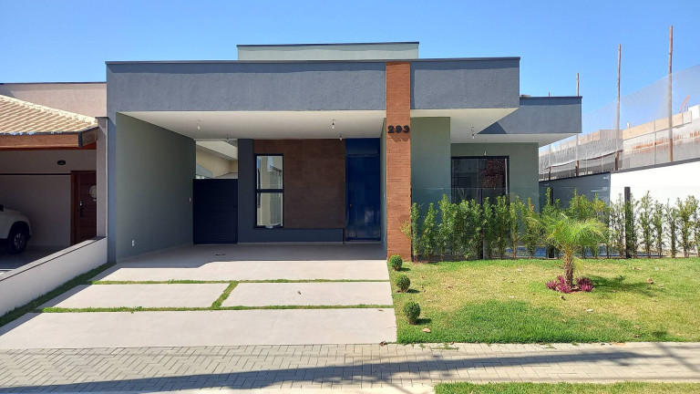 Imagem Casa com 3 Quartos à Venda, 300 m² em Residencial Ouroville - Taubaté Imagem Casa com 3 Quartos à Venda, 300 m² em Residencial Ouroville - Taubaté