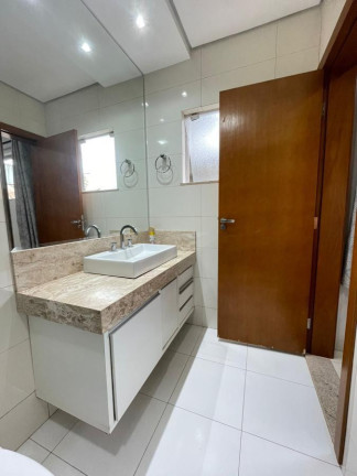 Imagem Casa com 3 Quartos à Venda, 328 m² em Condomínio Belvedere - Cuiabá Imagem Casa com 3 Quartos à Venda, 328 m² em Condomínio Belvedere - Cuiabá