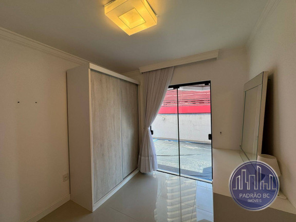 Imagem Apartamento com 3 Quartos para Alugar, 234 m² em Centro - Balneário Camboriú Imagem Apartamento com 3 Quartos para Alugar, 234 m² em Centro - Balneário Camboriú