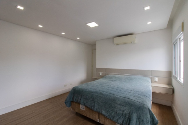Imagem Casa com 3 Quartos à Venda, em Jardim Vila Galvão - Guarulhos Imagem Casa com 3 Quartos à Venda, em Jardim Vila Galvão - Guarulhos