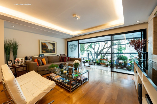 Imagem Apartamento com 3 Quartos à Venda, em Vila Nova Conceição - São Paulo Imagem Apartamento com 3 Quartos à Venda, em Vila Nova Conceição - São Paulo