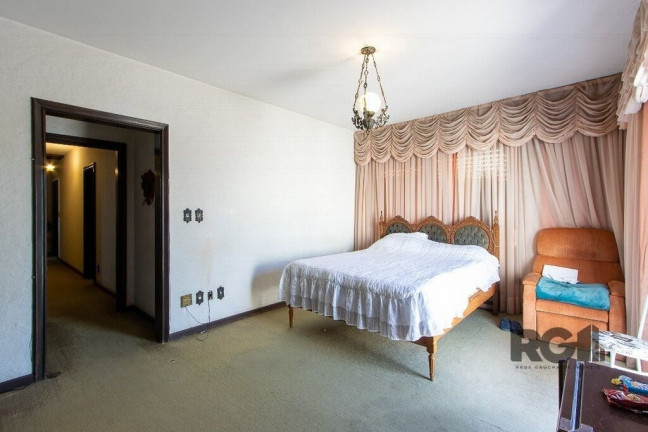 Imagem Casa com 3 Quartos à Venda, 580 m² em Santa Tereza - Porto Alegre Imagem Casa com 3 Quartos à Venda, 580 m² em Santa Tereza - Porto Alegre